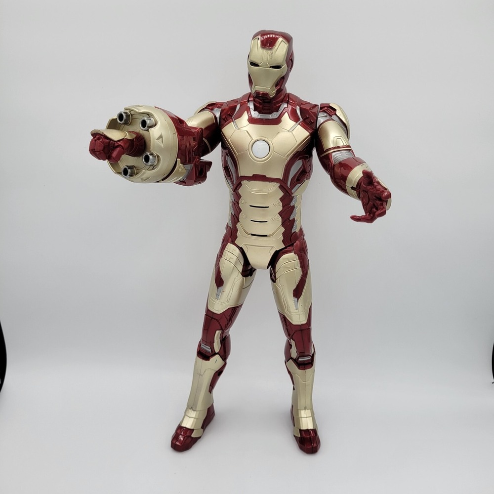 Hasbro Marvel Avengers 15" Iron Man Electronic Talking Action Figure 2012 toy‎